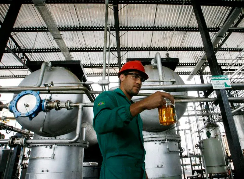 Quantidade de etanol na gasolina e no biodiesel vai aumentar a partir de 1º agosto