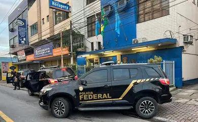 Operação da Polícia Federal apura crimes contra o sistema financeiro