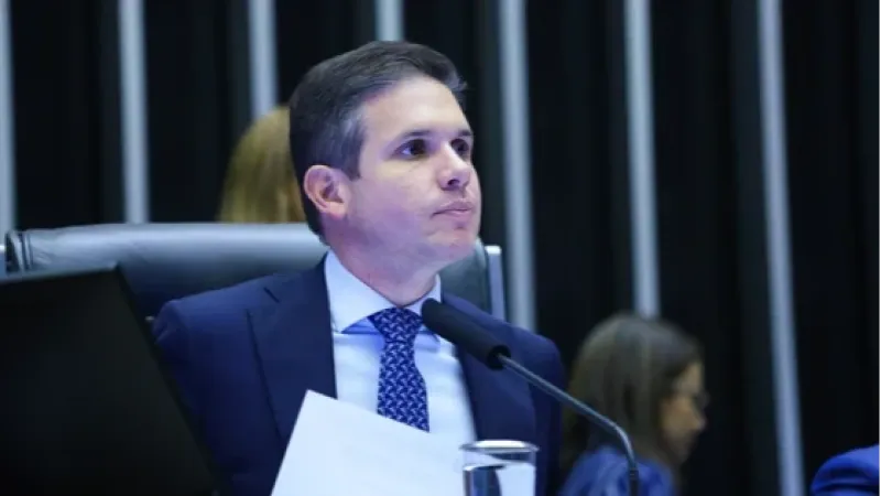 Motta adia votação do PL Antifacção por falta de consenso e marca sessão para terça