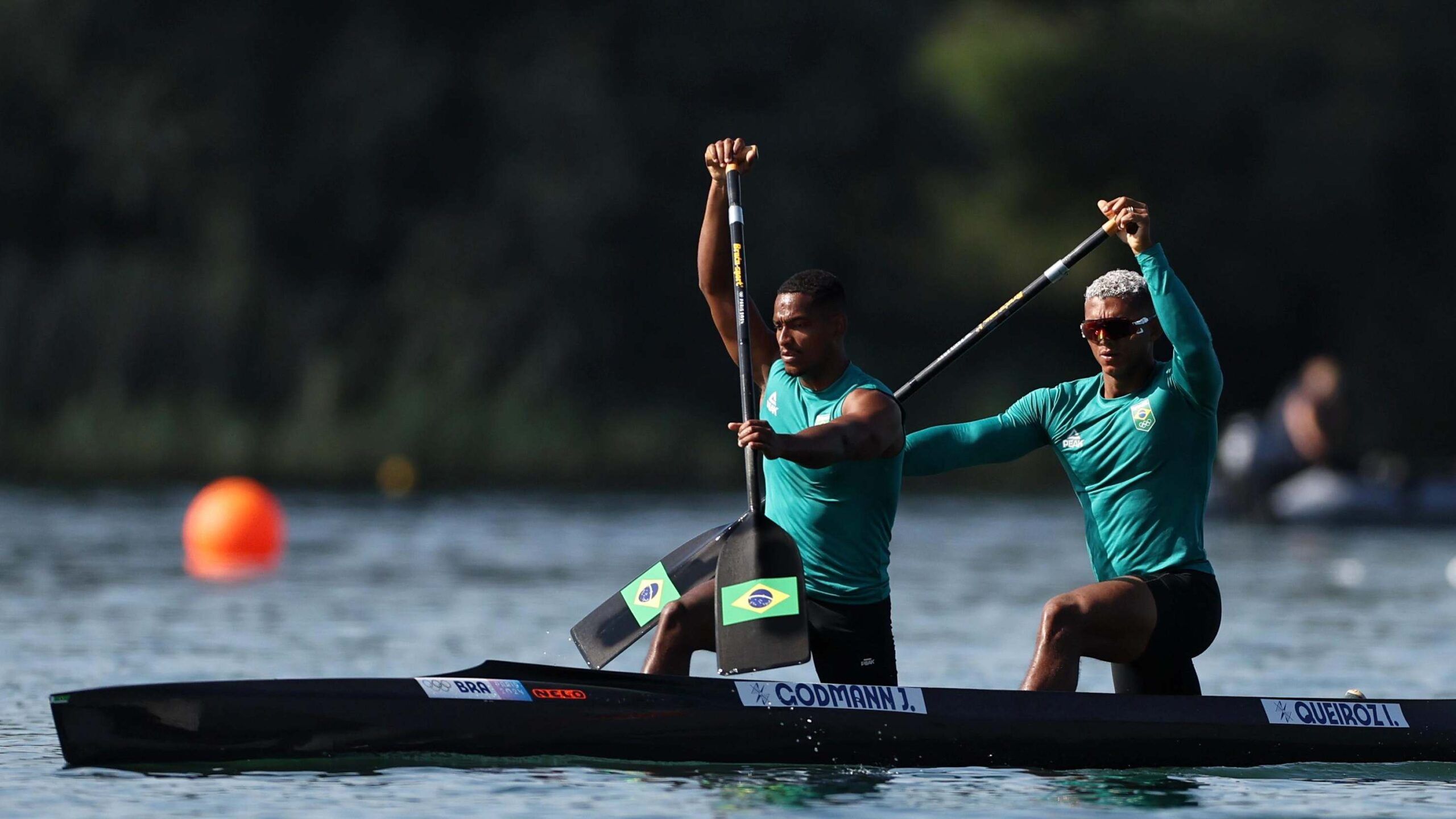 Paris 2024: Isaquias Queiroz e Jacky Godmann ficam sem medalha na final da C2 500m