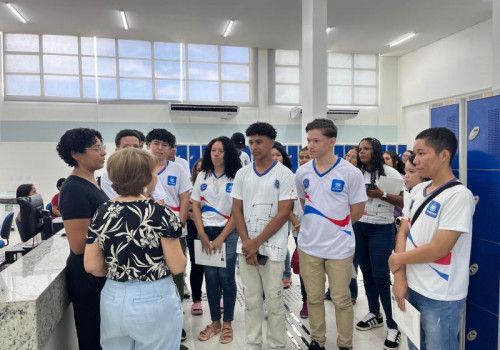 Projeto da Uncisal aproxima alunos do ensino médio do ambiente universitário e amplia perspectivas de futuro