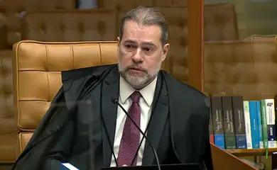 Toffoli é internado com inflamação nos pulmões