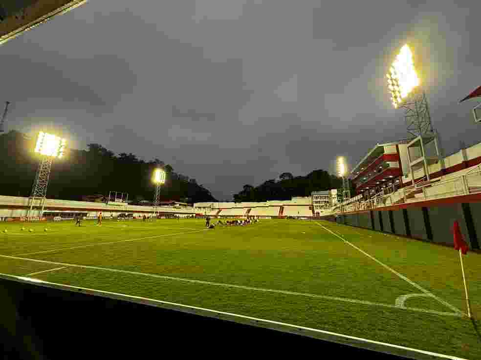 Jogo de seis pontos: Azulão busca nova vitória frente ao Carcará 