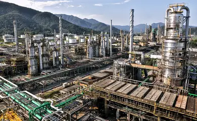 Petrobras lucra R$ 32,6 bilhões no 3º trimestre, alta de 22,3%