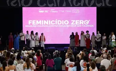 Governo federal lança campanha Feminicídio Zero na Sapucaí