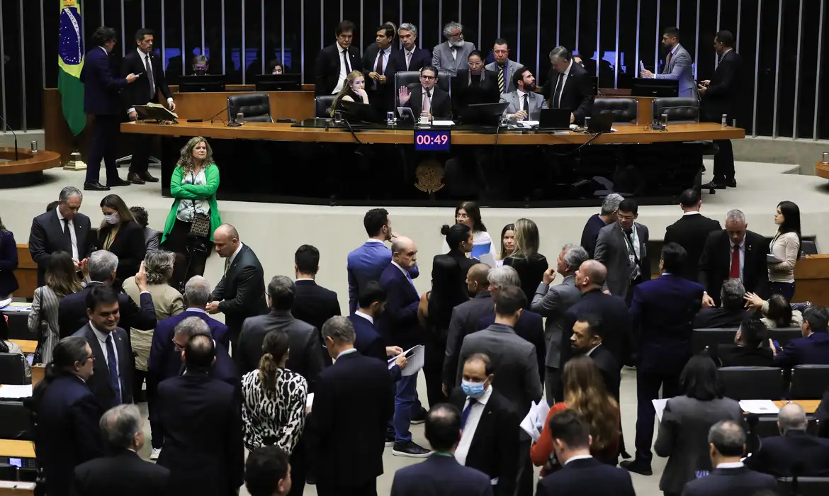 Câmara aprova projeto que cria Estratégia Nacional de Saúde