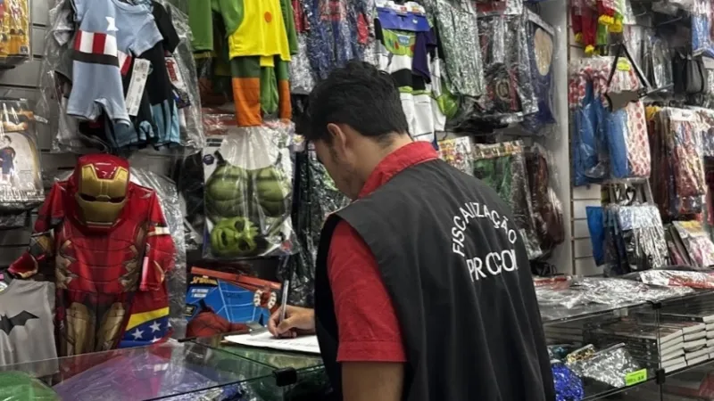 Pesquisa: Procon Maceió divulga preços de itens carnavalescos