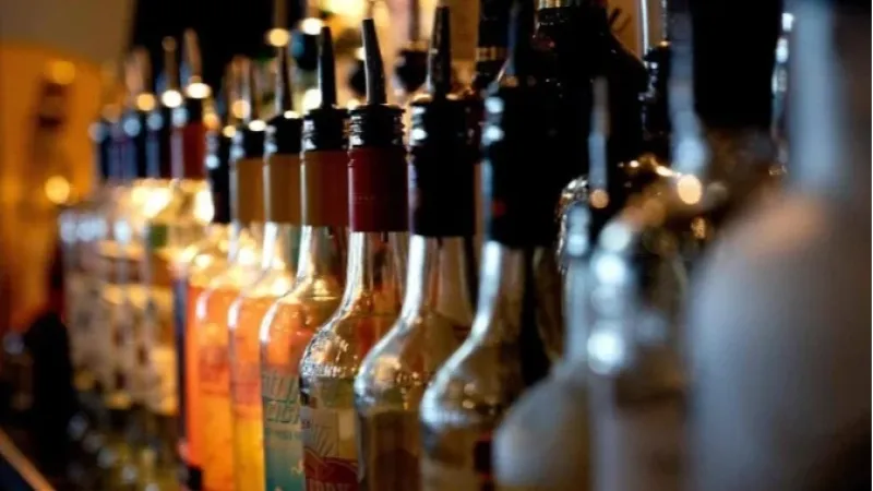 Bebidas com metanol deixam seis mortos em SP e três em Pernambuco