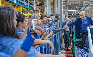 Lula defende fim de imposto sobre PLR de trabalhadores