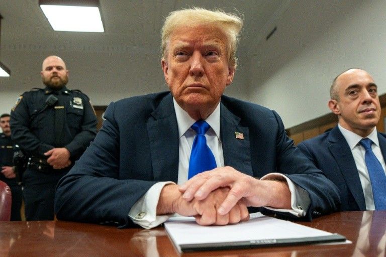 Trump pede arquivamento de caso de ex-atriz pornô com base em indulto de Biden a seu filho