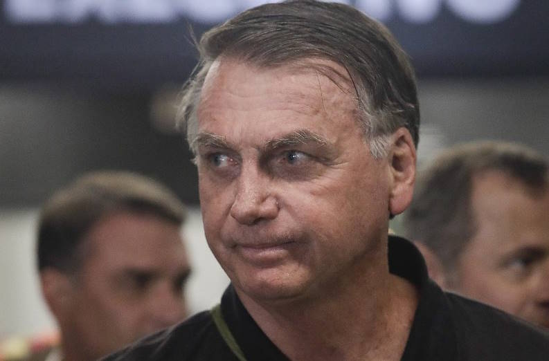 Bolsonaro não descarta pedir refúgio em embaixada