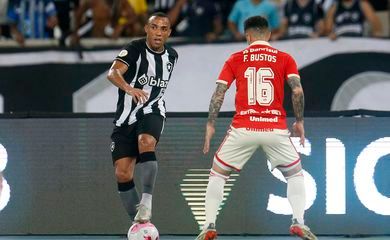 Botafogo recebe o Inter na abertura da 19ª rodada do Brasileiro