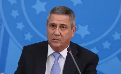 Braga Netto pede acareação com Cid na ação penal da trama golpista