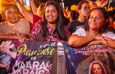 Fãs de Maiara e Maraisa viajam mais de 15 horas e curtem show da dupla no Verão Massayó