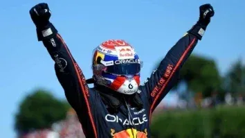 Max Verstappen supera McLarens e vence GP da Emilia-Romagna