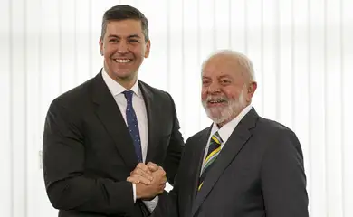 Lula se reúne com presidente do Paraguai e discute energia de Itaipu