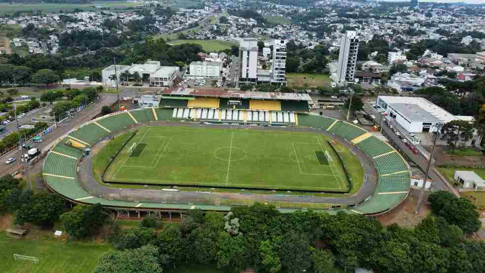Azulão visita o Ypiranga-RS de olho no G-8