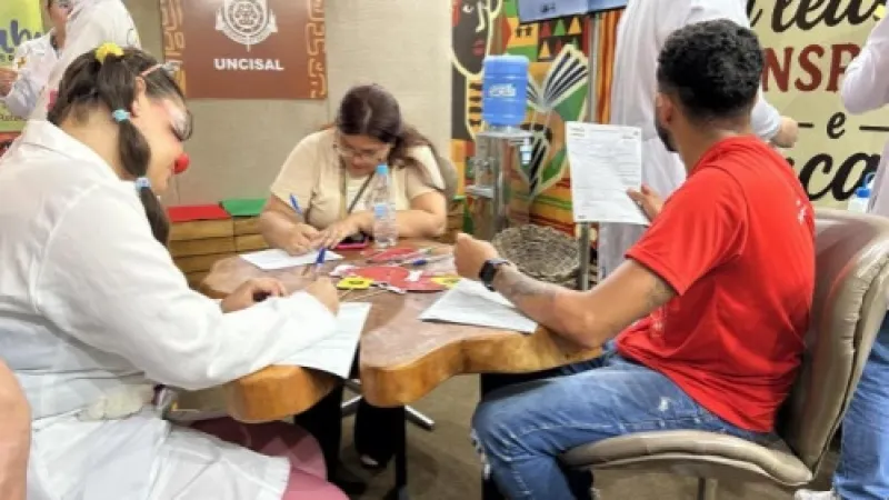 Hemoal promove cadastro para doação de medula óssea na Bienal do Livro