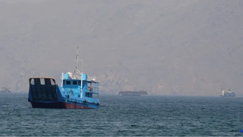 Trump ordena destruição de barcos do Irã que tentarem instalar minas em Ormuz