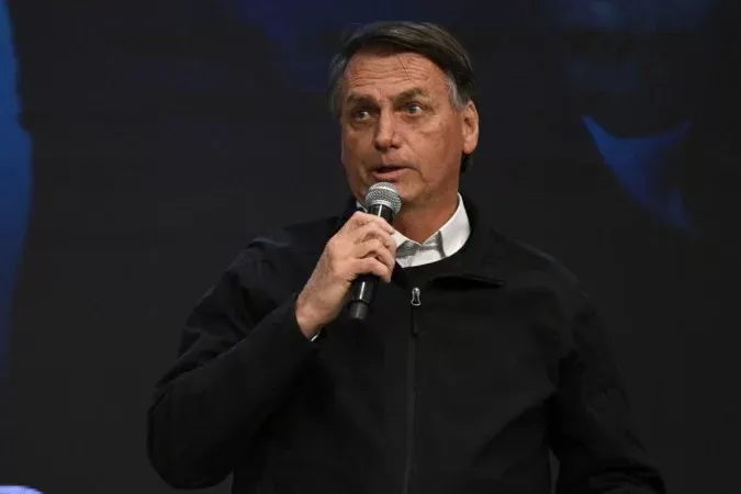 Bolsonaro: "Se não ganharmos no 1º turno, algo de anormal aconteceu no TSE"