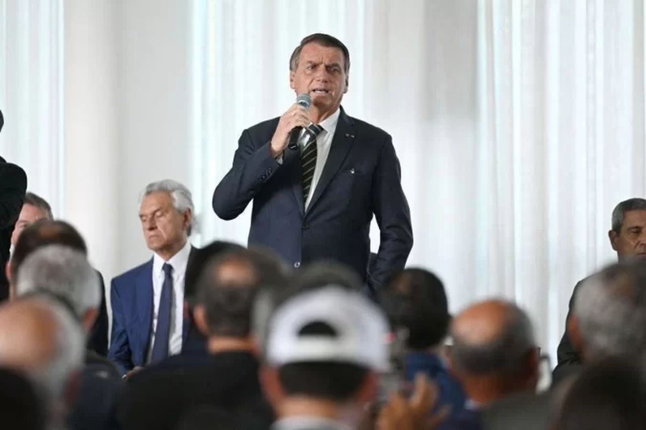Bolsonaro em Aparecida: Arquidiocese pede que rotina não seja impactada