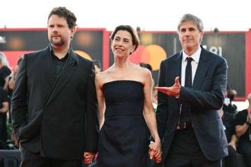 Aplausos para filme brasileiro 'Ainda estou aqui' duram quase 10 minutos em Veneza