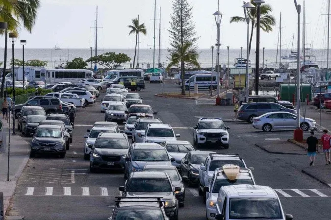 Tsunami chega aos EUA e põe países da América do Sul em alerta