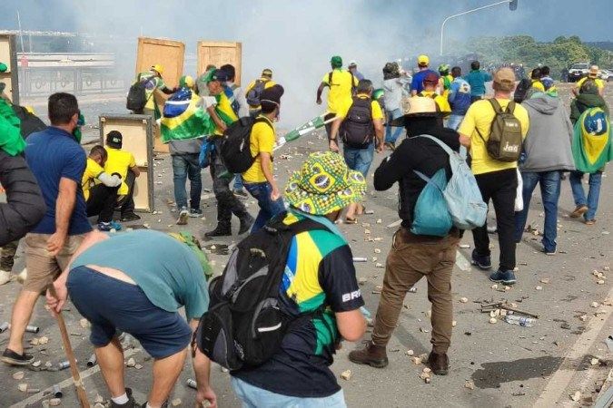 Senadores divergem sobre projeto de anistia e limites ao STF