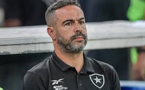 Artur Jorge não fica, e Botafogo se prepara para buscar novo técnico para 2025
