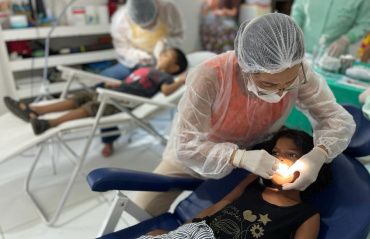 Tratamento dentário preventivo melhora saúde bucal de estudantes dos CMEIs de Maceió