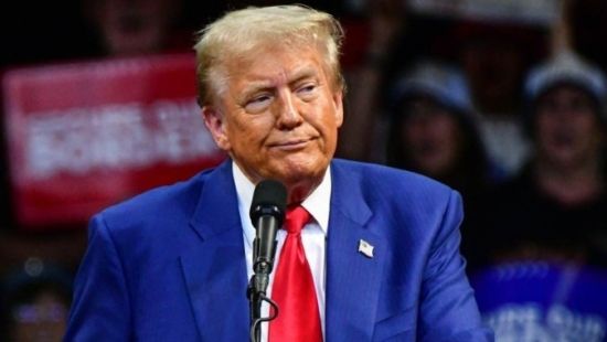 Fabriquem produtos nos EUA ou enfrentem tarifas, diz Trump a empresas globais