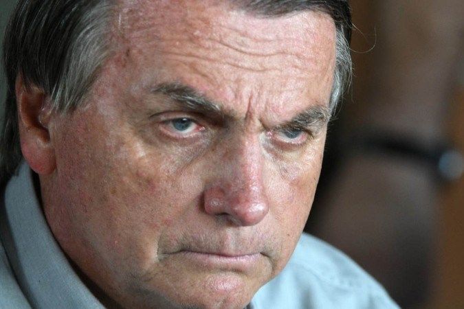 Após derrota para Lula, presidente Bolsonaro e aliados silenciam