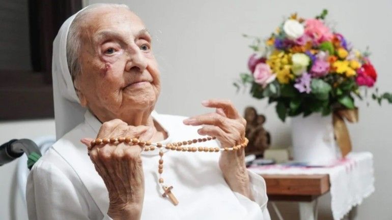 Conheça a brasileira que se tornou a pessoa mais velha do mundo, aos 116 anos