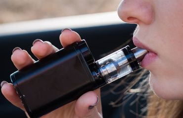 Conheça os malefícios da droga chamada de cigarro eletrônico e como ter acesso ao tratamento pelo SUS