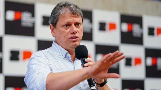 São Paulo anuncia R$ 200 mi em crédito subsidiado a exportador afetado por tarifaço dos EUA