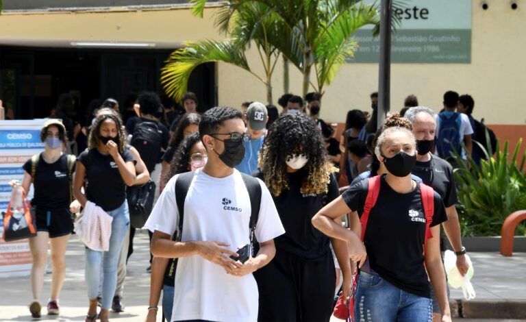 Um em cada quatro jovens relata ter sofrido violência no Brasil