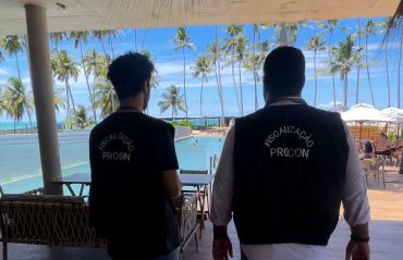 Procon Maceió orienta beach clubs e parques aquáticos sobre normas de consumo