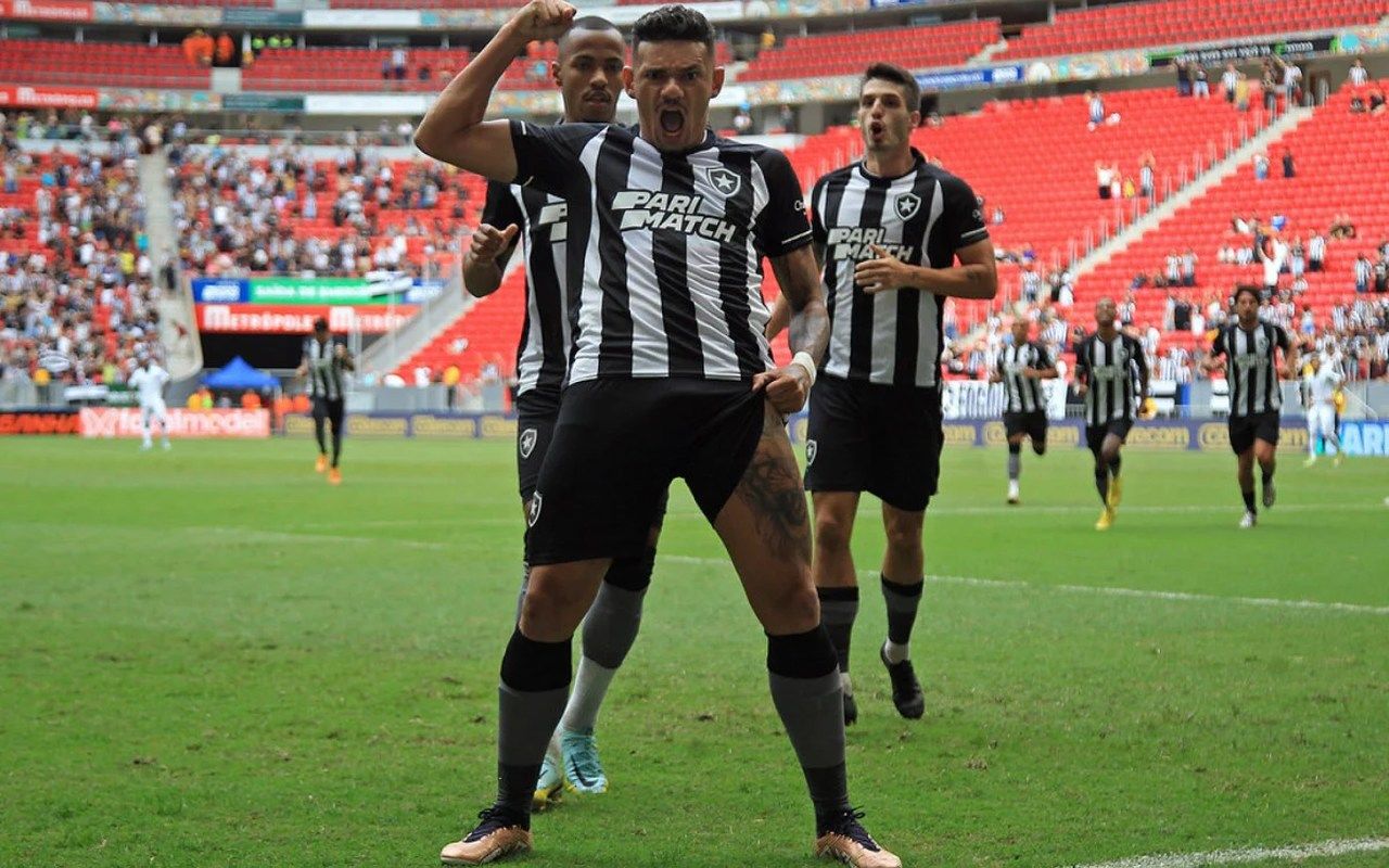Tiquinho encerra jejum e Botafogo goleia o Boavista no Mané Garrincha