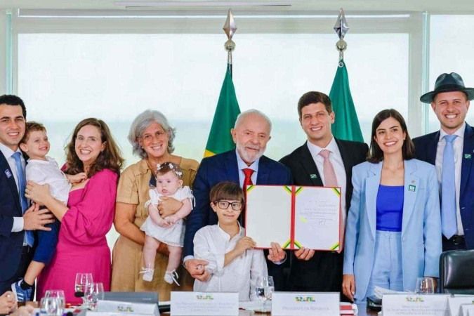 Lula sanciona lei que inscreve Eduardo Campos no livro dos heróis da Pátria