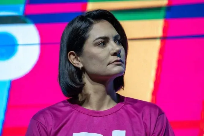 Michelle Bolsonaro sobre prisão do tio por guardar vídeos de abuso infantil: "Repugnante"