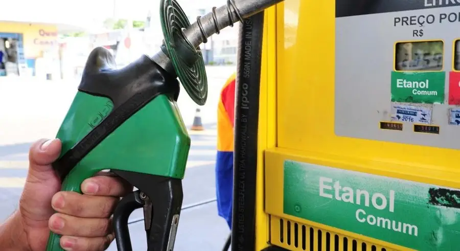 Etanol pode gerar economia de R$ 100 por semana ao consumidor