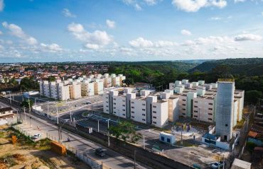 Contemplados no sorteio habitacional da Prefeitura de Maceió devem receber a chave nesta terça (24)
