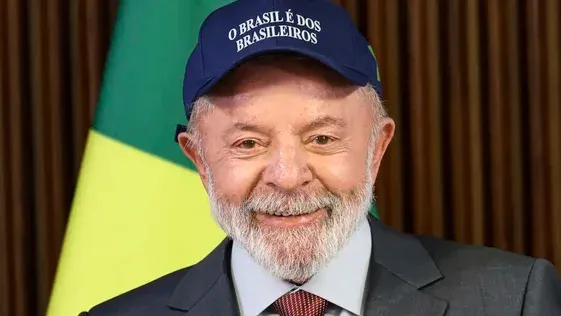 Lula diz que "não tem pressa" para aplicar reciprocidade contra os EUA