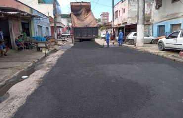 Infraestrutura leva Operação Tapa-buraco para rua no bairro Levada