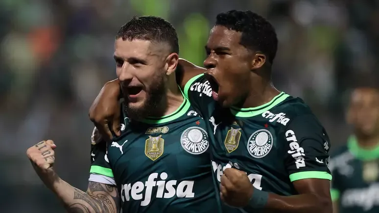 Com gol no fim, Bragantino e Botafogo empatam em duelo direto pelo Brasileirão. Palmeiras é o novo líder 