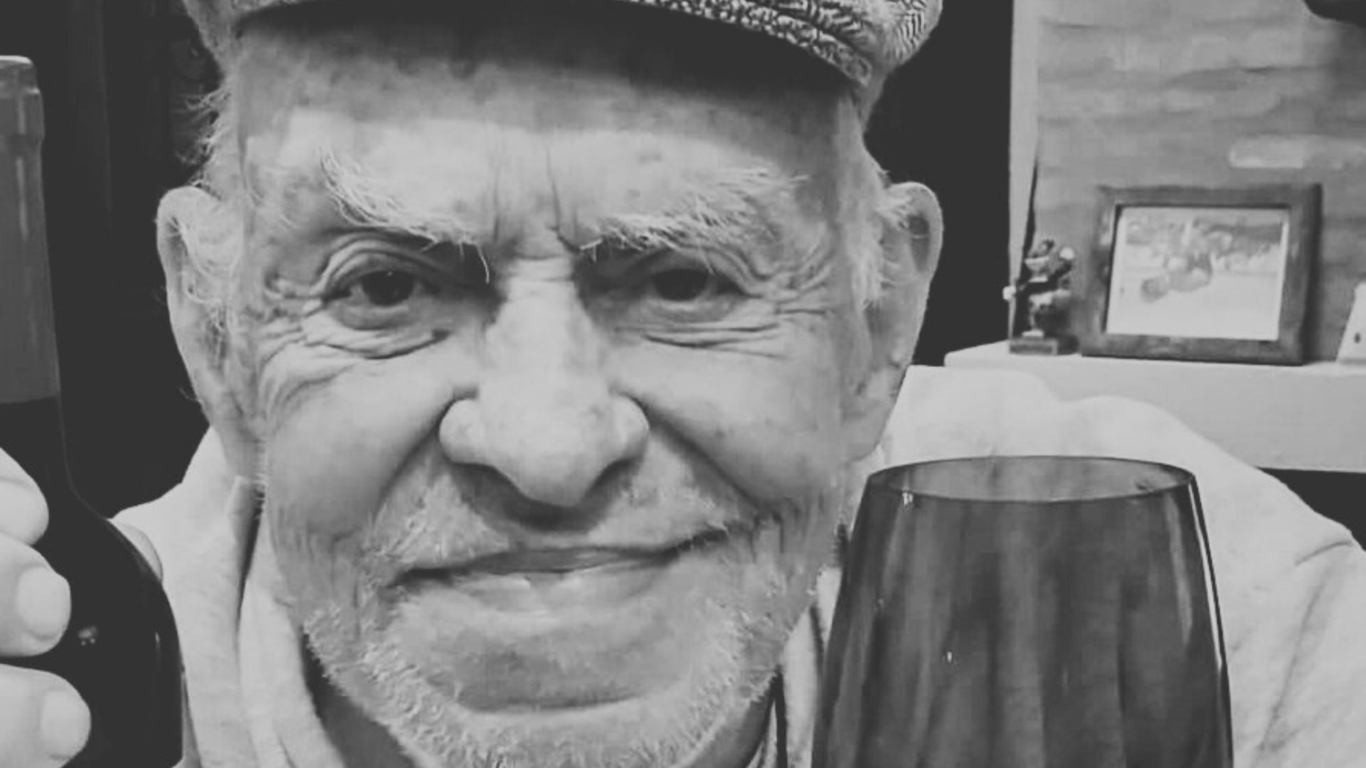 Morre, aos 89 anos, o narrador esportivo Silvio Luiz