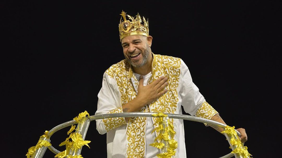 Carnaval 2024: 1º dia de desfiles em SP homenageia de Adriano Imperador a Parque do Ibirapuera