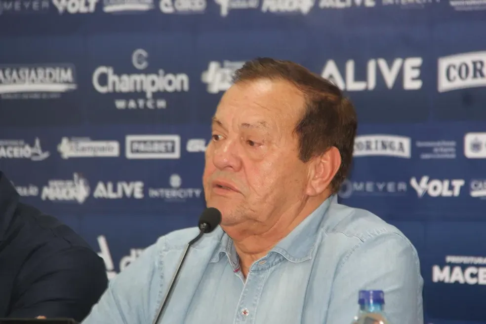 Presidente azulino diz que SAF é a saída para o clube: "Para que o CSA não precise do Rafael Tenório"