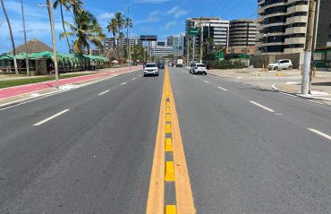 DMTT retoma instalação de segregadores na orla de Maceió