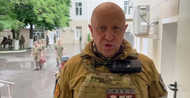 Rússia encontra caixas pretas de avião em que estava Prigozhin